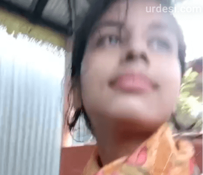 Extremely Cute Young Teen Girl Quick Sucking Cousin Brother Dick in Public Place