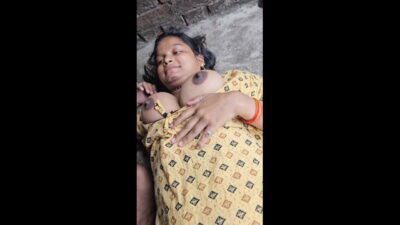 Indian New desi hot village girl sex in home