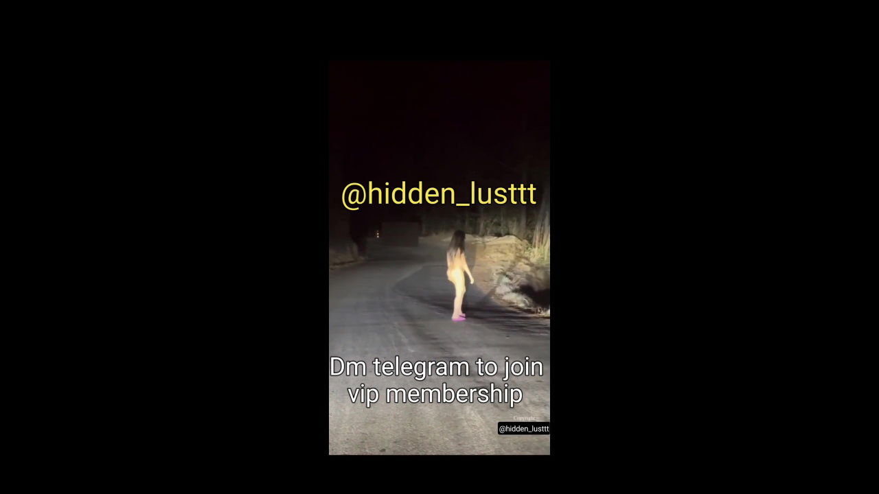 New Smriti jain pissing dare in manali road