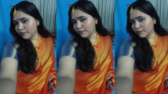 Bengali Horny Babe Teasing Pressing Licking Her Boobs 7 Clip’s