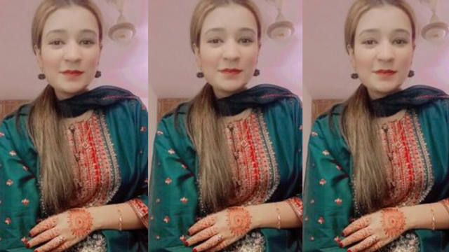 Cute Pakistani Girl Showing Her Boobs Pussy