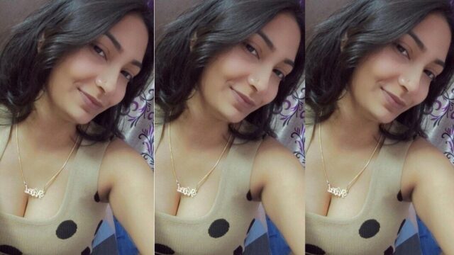 Submissive Indian Horny Babe Giving Blowjob